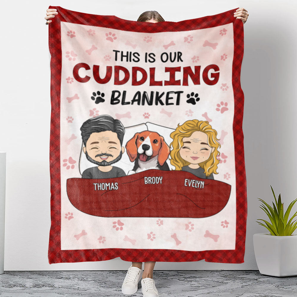 couple cuddling blanket - personalized custom fleece blanket for pet lovers, super soft sherpa fleece, machine wash safe, ideal for cozy comfort and snuggling