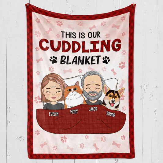 Couple Cuddling Blanket - Personalized Custom Fleece Blanket for Pet Lovers, Super Soft Sherpa Fleece, Machine Wash Safe, Ideal for Cozy Comfort and Snuggling