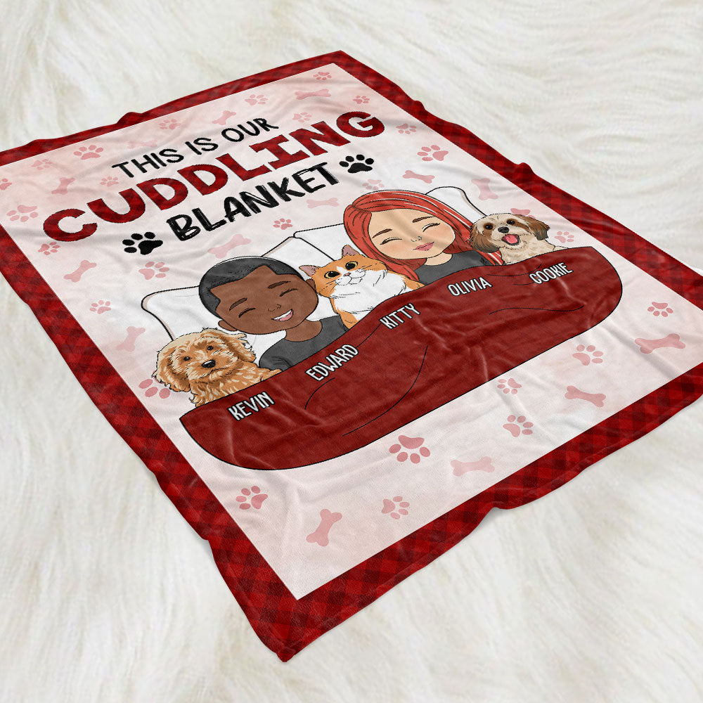 couple cuddling blanket - personalized custom fleece blanket for pet lovers, super soft sherpa fleece, machine wash safe, ideal for cozy comfort and snuggling