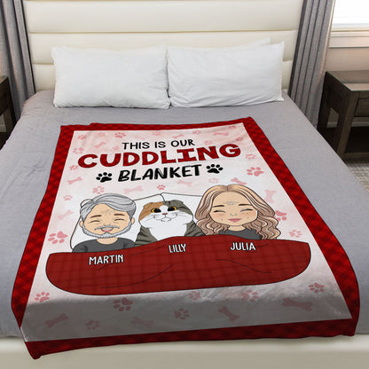 Couple Cuddling Blanket - Personalized Custom Fleece Blanket for Pet Lovers, Super Soft Sherpa Fleece, Machine Wash Safe, Ideal for Cozy Comfort and Snuggling