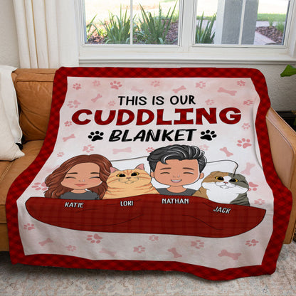 Couple Cuddling Blanket - Personalized Custom Fleece Blanket for Pet Lovers, Super Soft Sherpa Fleece, Machine Wash Safe, Ideal for Cozy Comfort and Snuggling