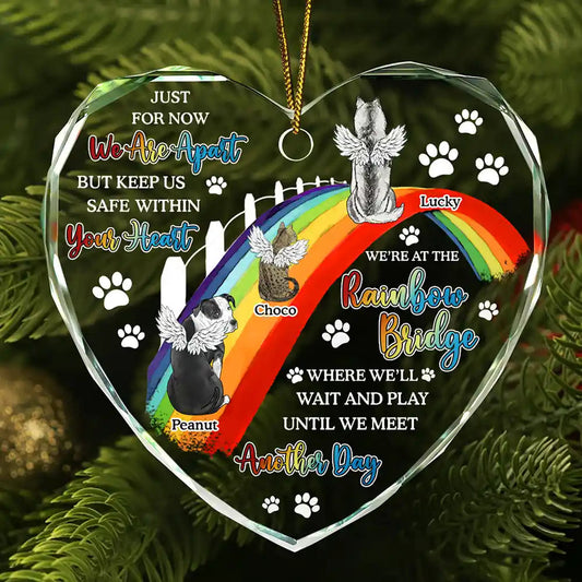 Dog Cat Memorial We'll Wait And Play At The Rainbow Bridge - Heart Shaped Glass Ornament for Pet Lovers, Bereavement Gift, Home Decoration, 3.15 x 2.95 inches