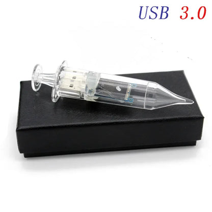 USB 3.0 Creative Syringe Shape Flash Drive – Novelty Medical Style Memory Stick 4GB–64GB, High-Speed Storage Lösung for Students & Professionals