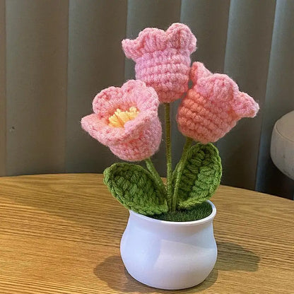 Mini Artificial Rose Decoration, Handwoven Wool Plant for Home, Office Desk Ornament, Perfect for Anniversaries, Birthdays, Weddings, Indoor Bonsai Style, PP Material