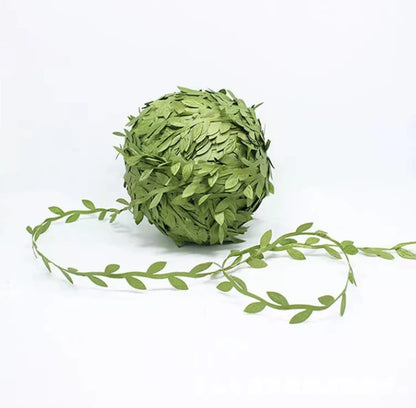 Artificial Ivy Garland Rattan Vine - Home, Bridal Shower, Outdoor Decor - 2.1M/2.3M Length, Hanging Fake Foliage, Greenery Creeper, Leaf Wreath for Exhibition Use