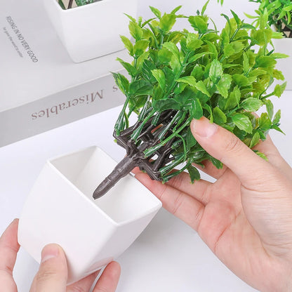 Artificial Eucalyptus Bonsai Plant, Green Decorative Mini Potted Tree, Indoor Home Décor, Garden, Bedroom, Office Display, Plastic Fake Plant for Tabletop Arrangement
