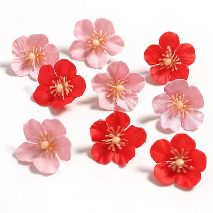 50Pcs 2.5cm Mini Daisy Artificial Flowers Silk Fake Flowers Heads for Home Wedding DIY Wreath Scrapbook Bride Decor Accessories
