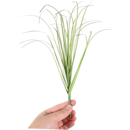 Artificial Grass Plants Set, Plastic Faux Greenery for Desktop and Outdoor Decoration, 5 Pcs, Ideal for Home, Garden, and Exhibition Use