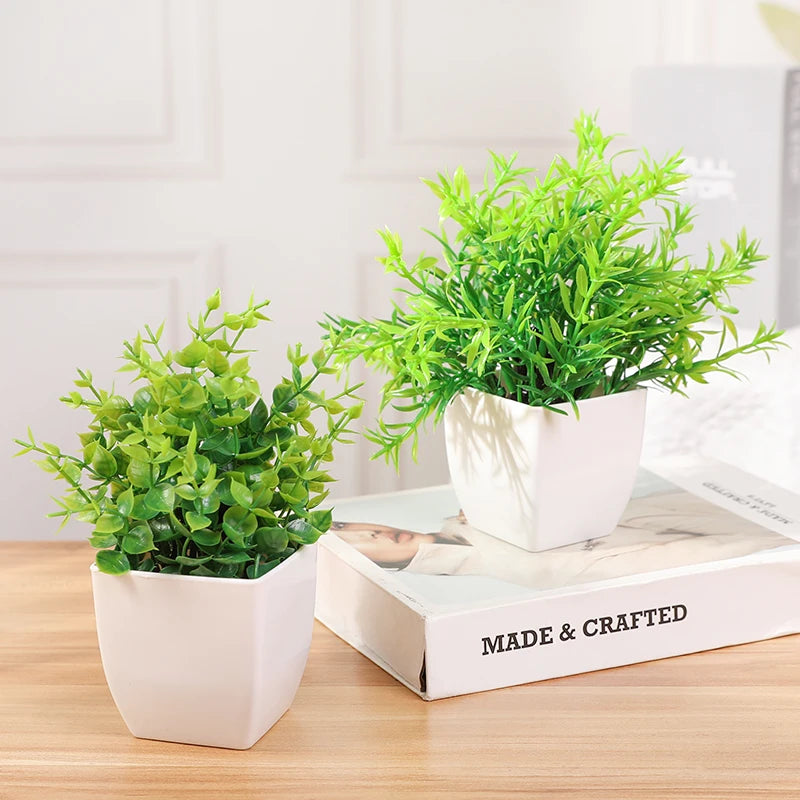 artificial eucalyptus bonsai plant, green decorative mini potted tree, indoor home décor, garden, bedroom, office display, plastic fake plant for tabletop arrangement