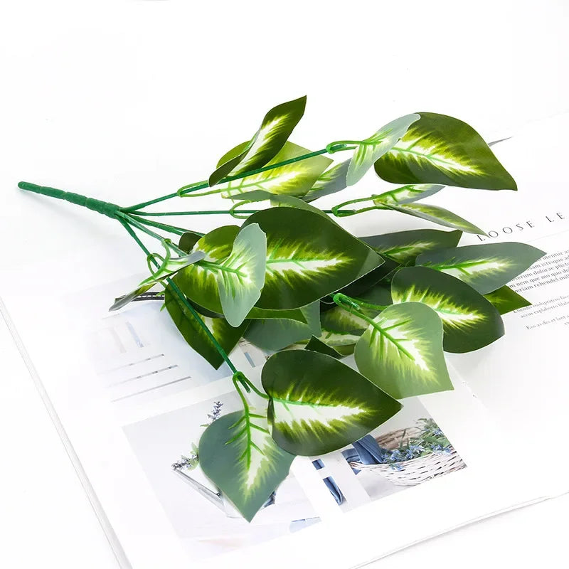 artificial tortoiseshell leaf dieffenbachia, silk fake plant for living room decor, small fairy taro design, indoor & outdoor decoration, plastic & silk material