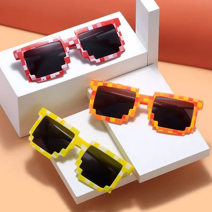 New Fashion Sun Glasses Hot Sale Sunglasses Creeper Glasses Novelty Mosaic Funny Goggles Boys Girls Pixel Eyewear for Party and Outdoor Fun